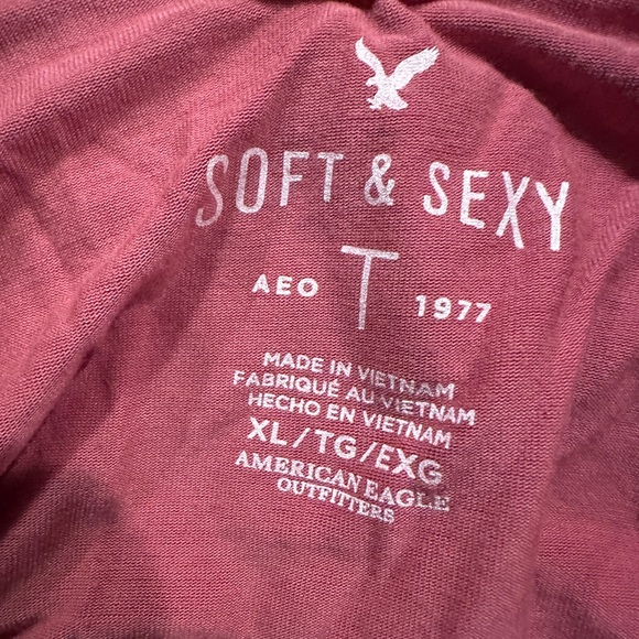 AE Outfitters cold shoulder dusty rose deep V tank - Picture 4 of 4